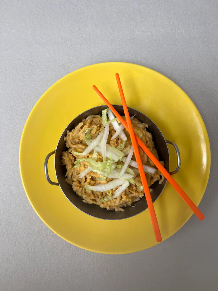 Aziatische pinda Noodles met witte kool & wortel