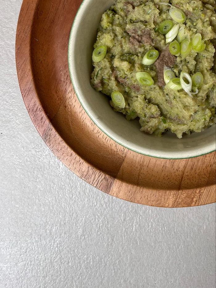 Stoofvlees met appelstroop, tijm & broccoli-stamp